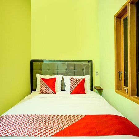 Hotel O Pudan Residence 2 Parapat Exterior foto