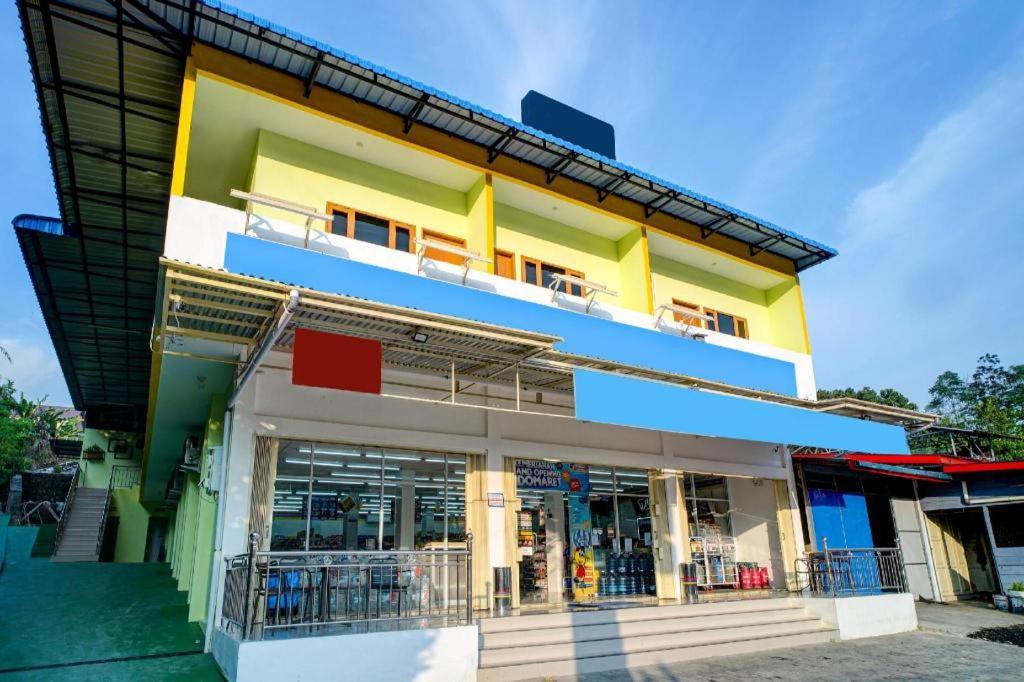Hotel O Pudan Residence 2 Parapat Exterior foto